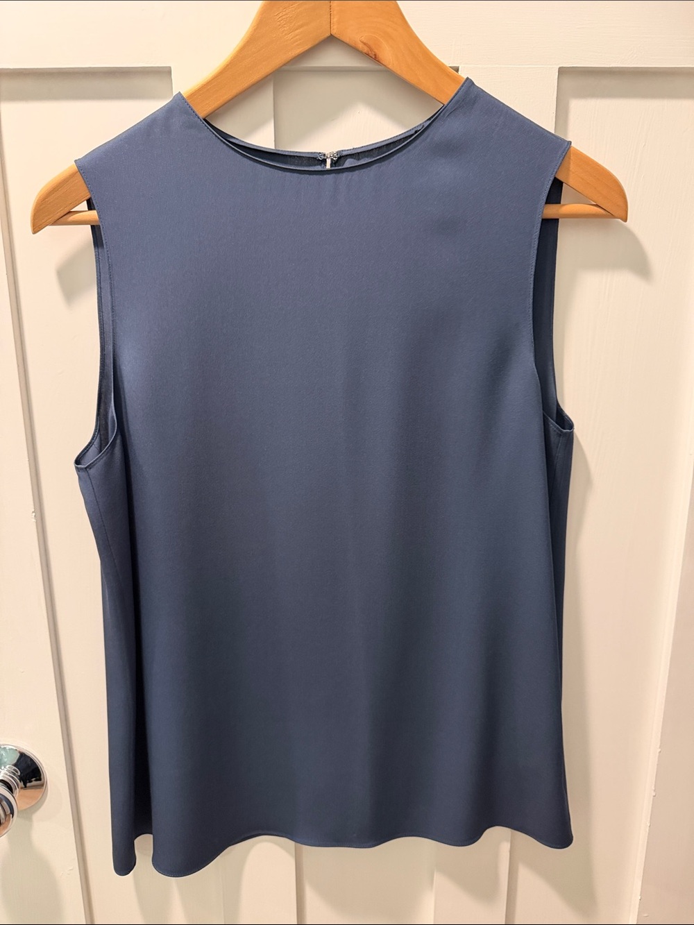 Theory women’s shell top in 100% silk georgette blouse